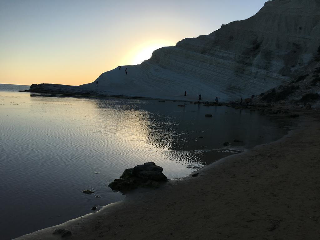 Casa Vacanza Scala Dei Turchi Realmonte Exterior foto